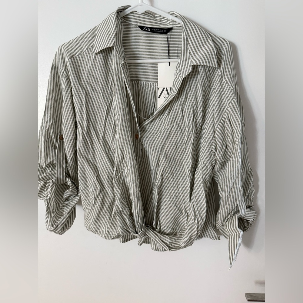 Zara Gray Striped cropped faux tie front  Button Down Shirt xs NWT